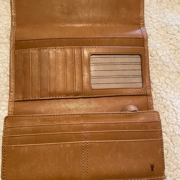 Frye wallet, excellent condition never used - Picture 4 of 4